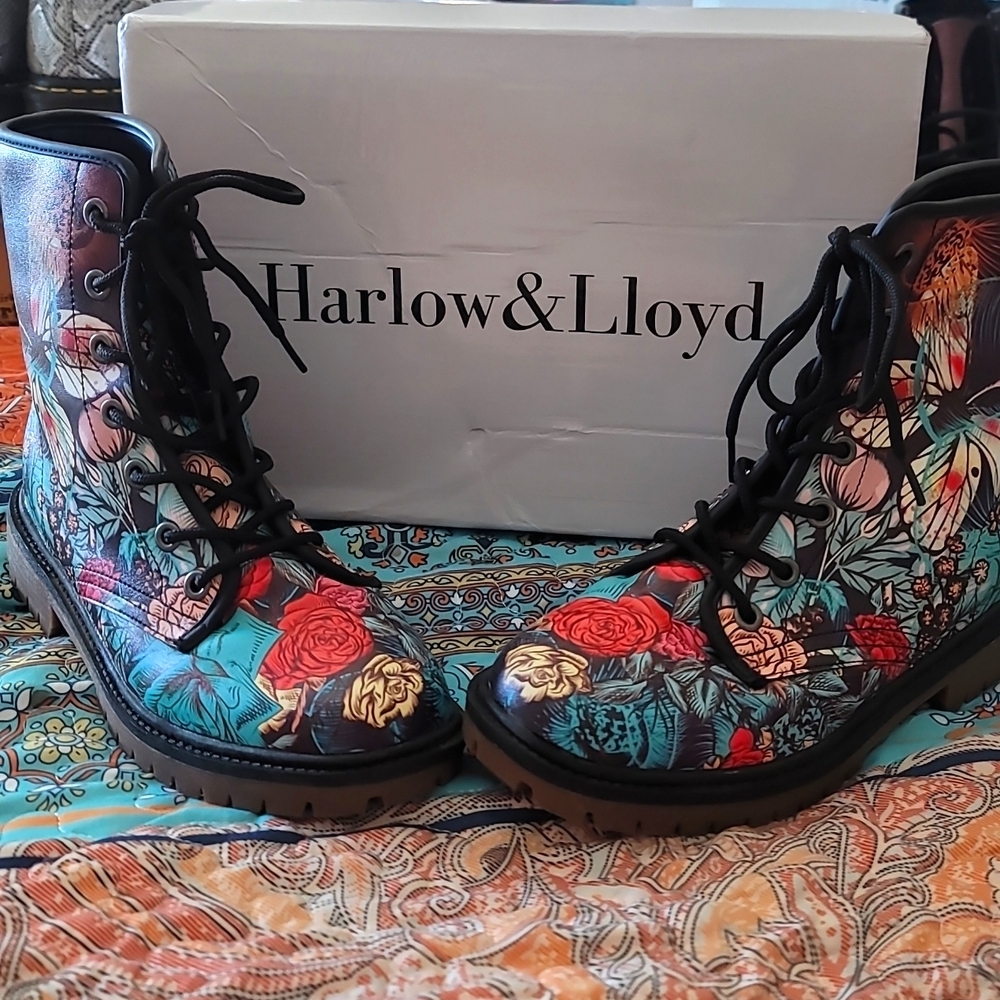 Harlow & Lloyd womens sz 8.5 colorful boots